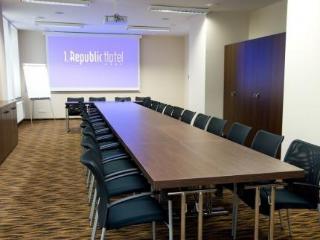 1.republic Прага