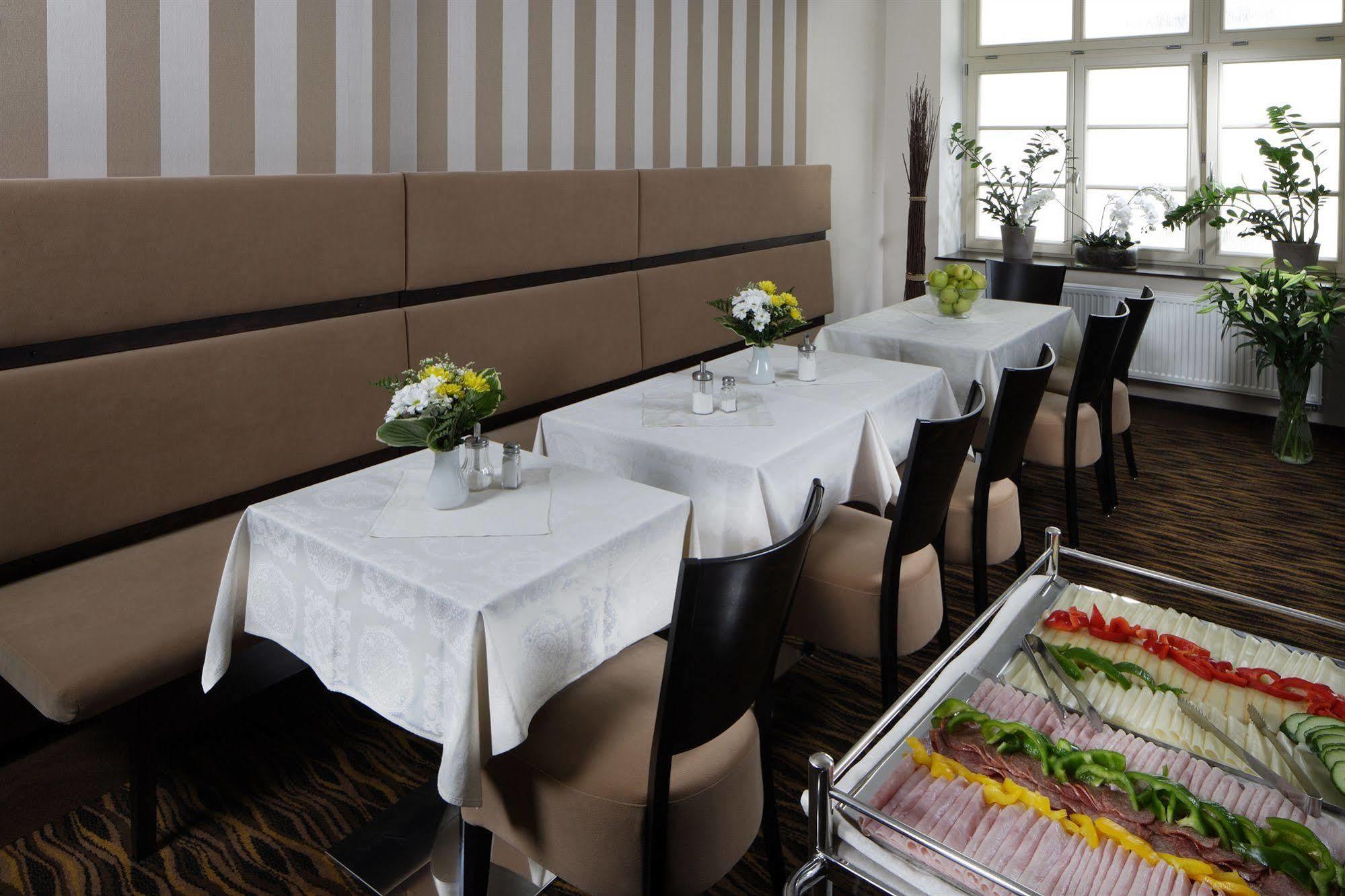 Hotel 1.republic
